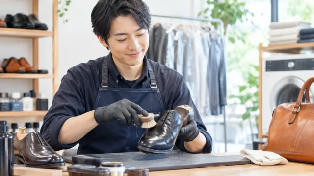 アシストーン